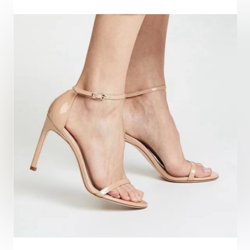 Auth STUART WEITZMAN Nudistsong Biege Patent Leather Sandals, 36